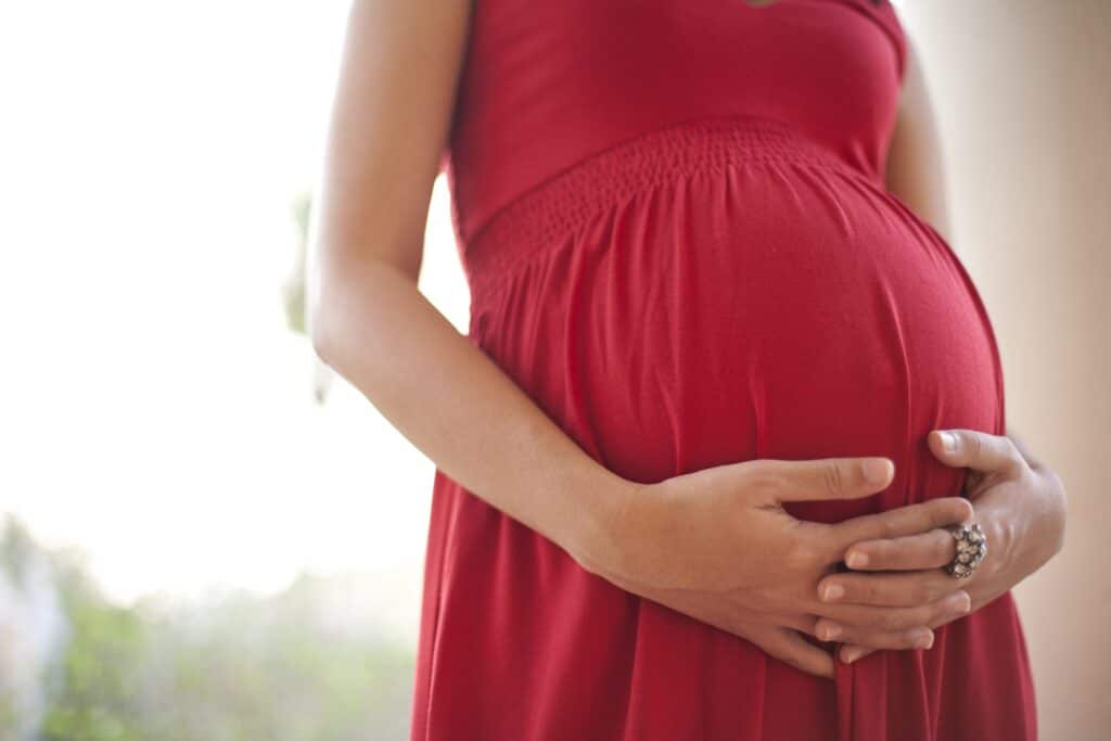 Why pregnancy can trigger hypothyroidism 1 scaled